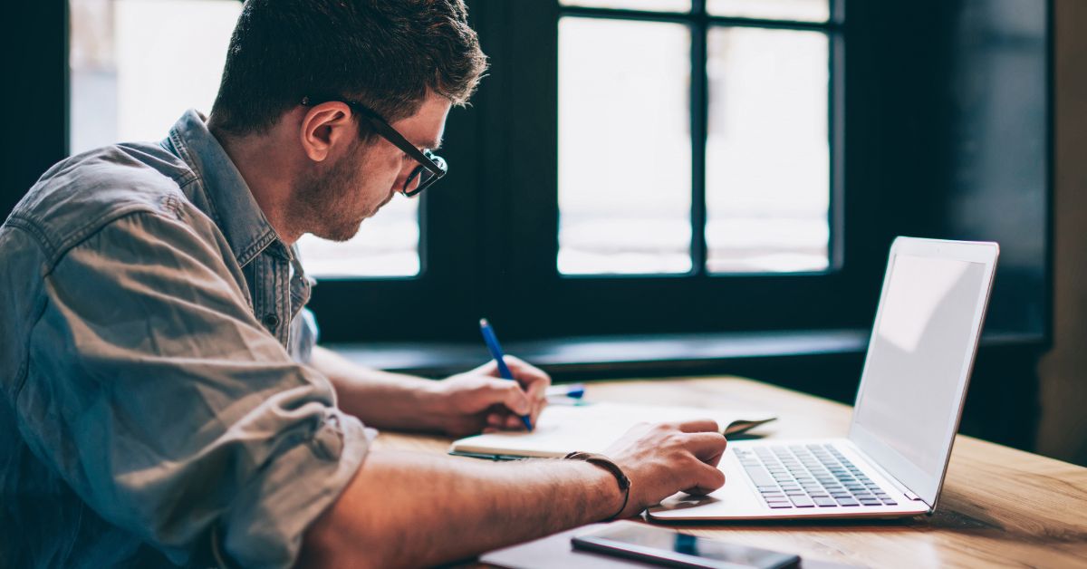 Scrivere testi per i siti web; microcopy e ux copywriting.